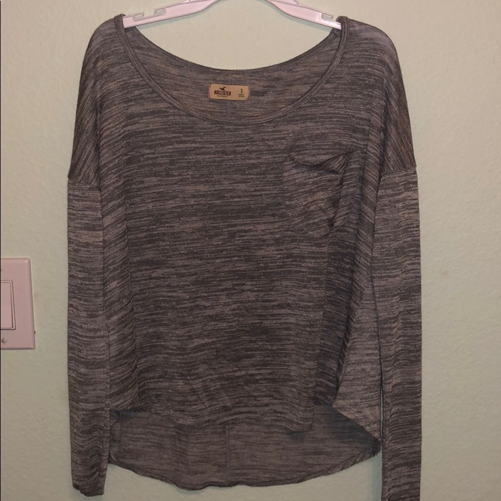 Grey long sleeve lounge top